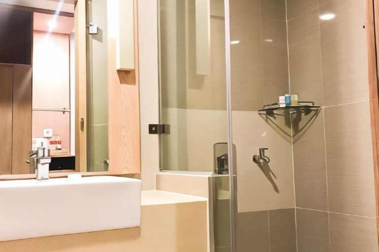 Bathroom 21