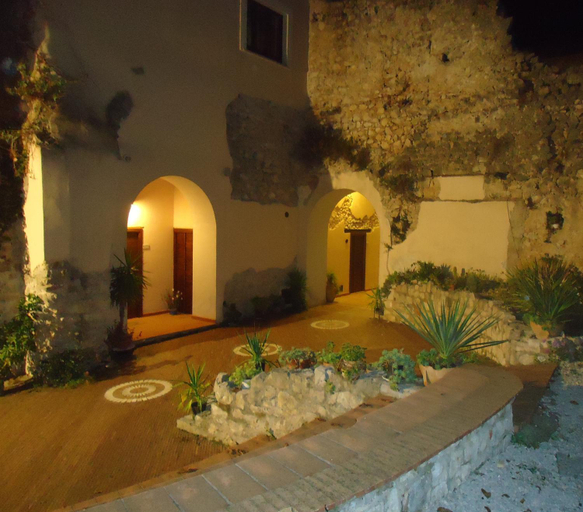 Others 5, Residence Il Convento, Salerno