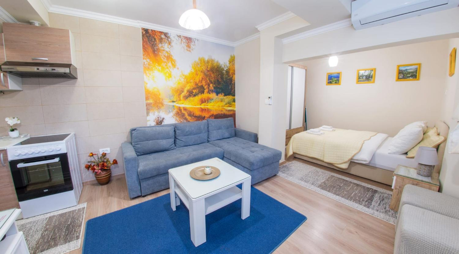Others 4, Casa-Naro, Herzegovina-Neretva