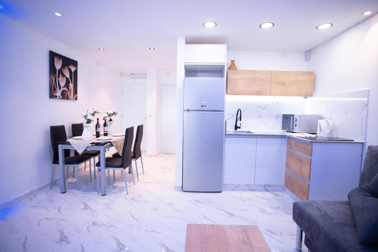 Others 5, Orel Apartments
