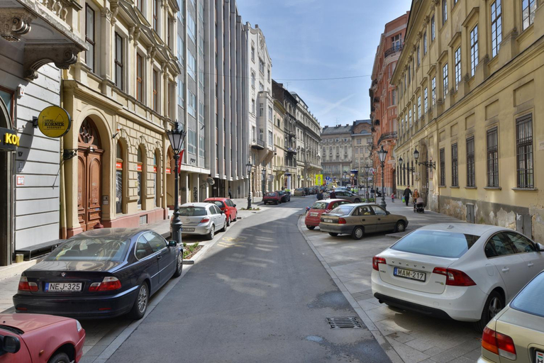 Others 3, S23, Budapesti