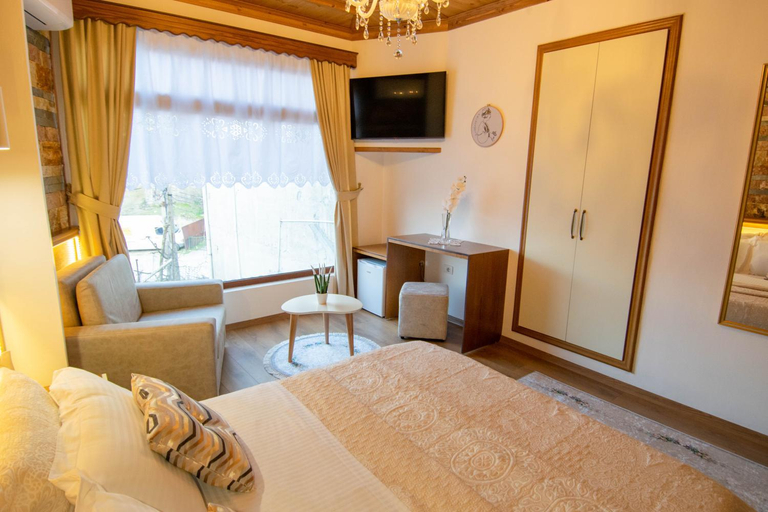 Others 3, Te Kalaja Rooms, Gjirokastrës
