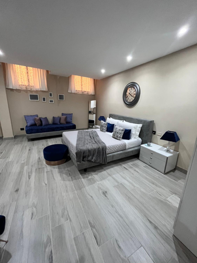 Others 5, CB Rooms, Palermo