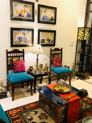 Public Area 2, Vandana's Bed & Breakfast, West