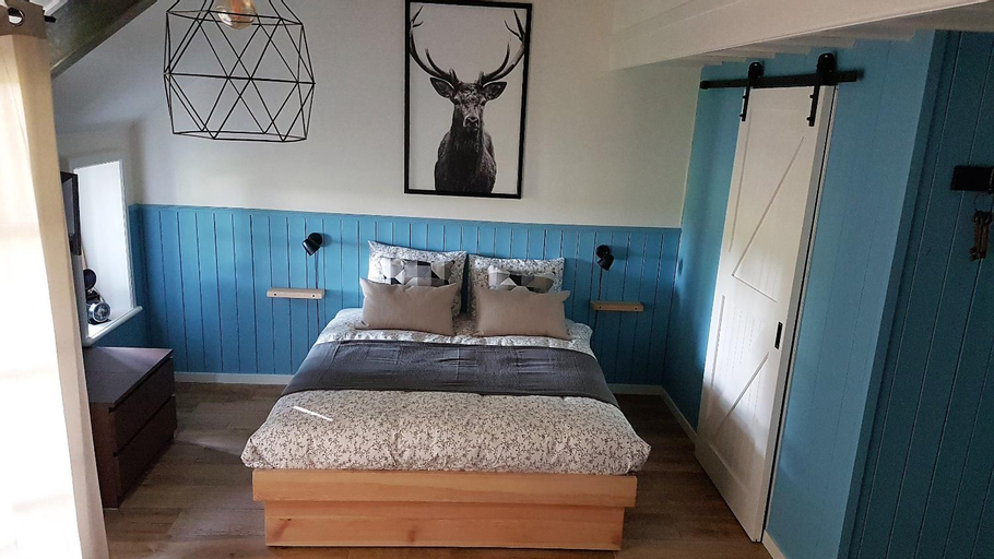 Bedroom 12