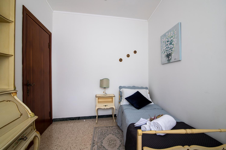 Bedroom 15