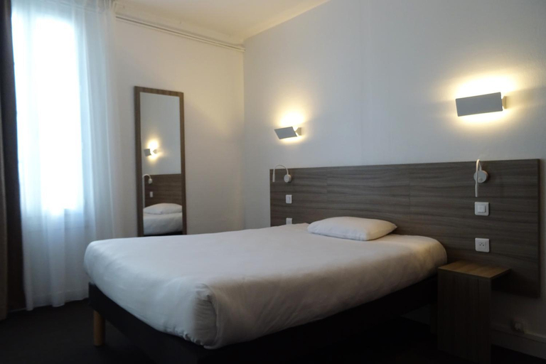 Bedroom 4, Hotel Saint-Patrick Cœur de NANTES, Loire-Atlantique