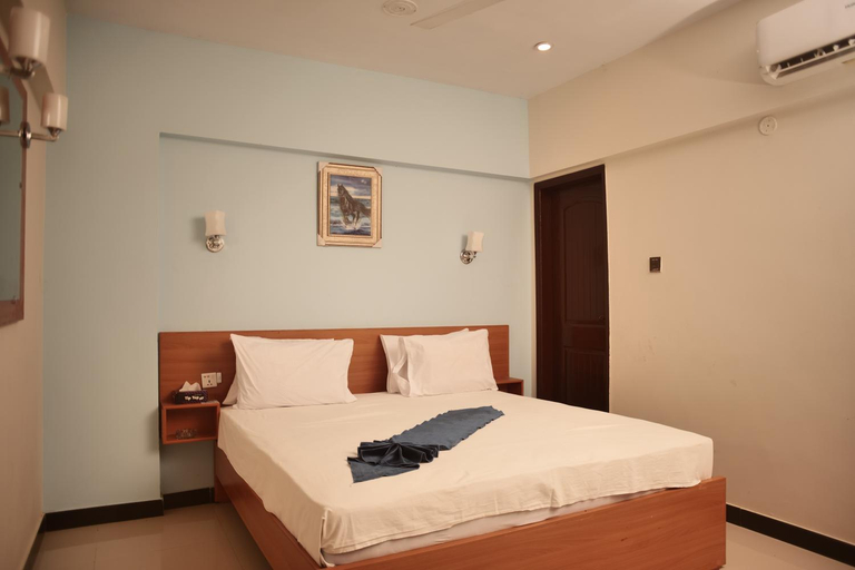 Bedroom 3, Diamond Apart's Dha Karachi, Karachi