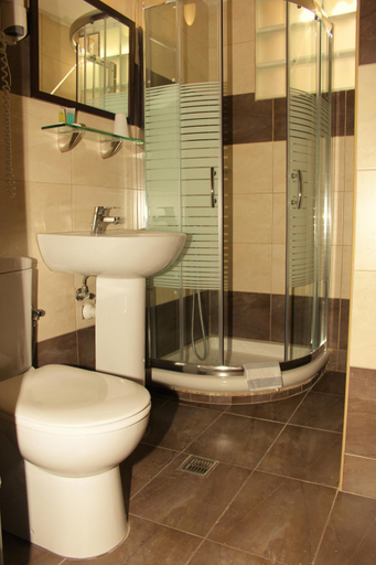 Bathroom 5, Rea Hotel, Crete