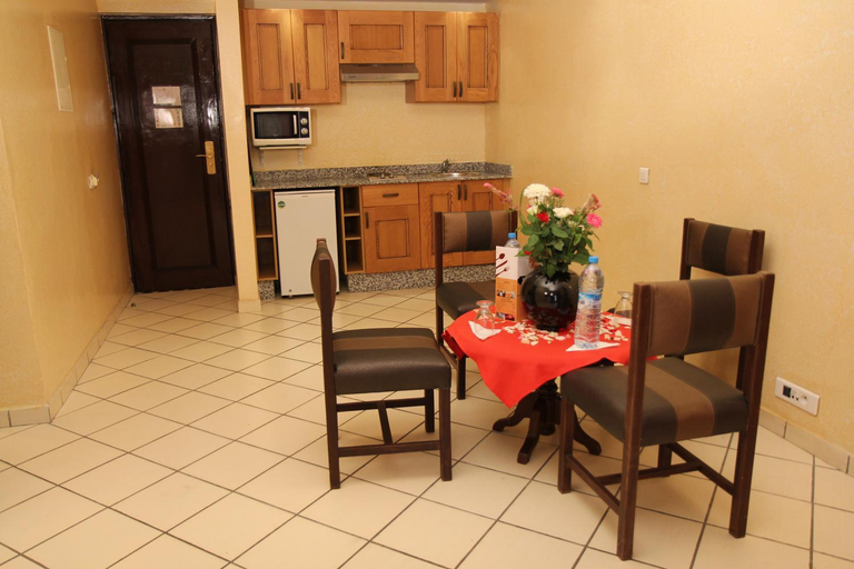 Dining Room 4