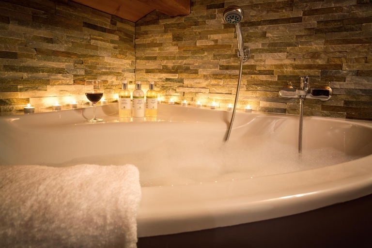 Bathroom, Riverwood Lodge, Haute-Savoie