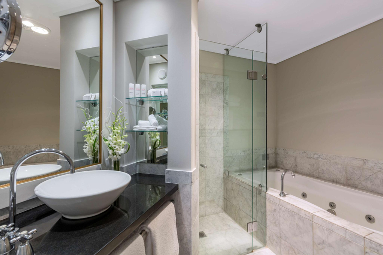 Bathroom 15