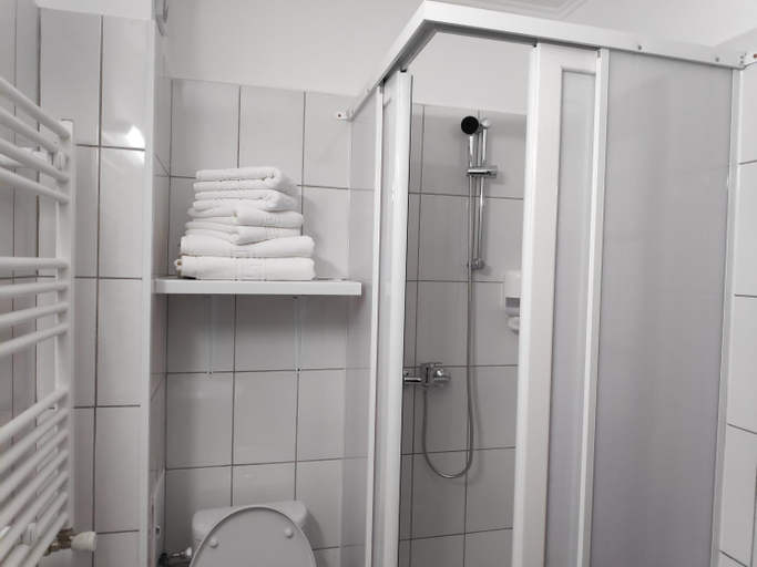 Others 3, Hostel Caliman, Calimanesti