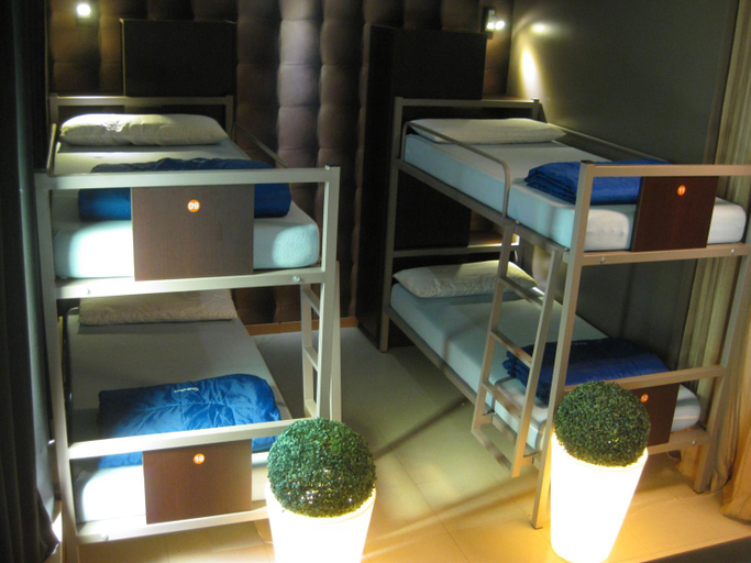 Others 5, albergue SANTO SANTIAGO, A Coruña