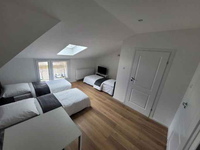 Bedroom 2, RYNEK 2 DUKLA- POKOJE I APARTAMENTY, Krosno
