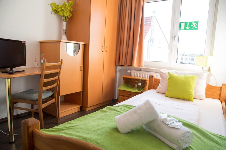 Bedroom 6