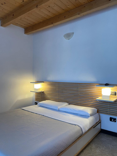 Bedroom 25