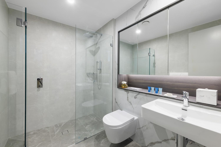 Bathroom 26