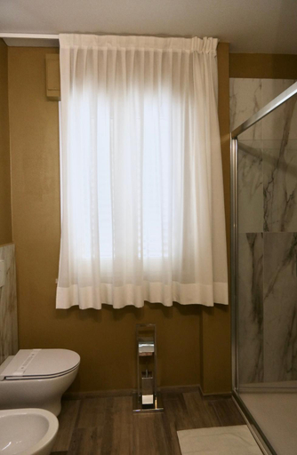 Bathroom 5, Il Gabbani B&B, Livorno