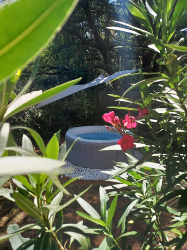 Others 2, Suite avec jardin entre Aix en Provence, Luberon et Verdon, Bouches-du-Rhône