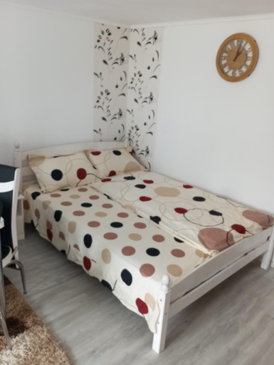 Others 4, Casuta Bunicilor, Dorna Candrenilor