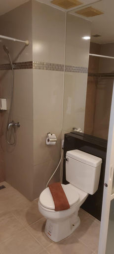 Bathroom 4, Welnez World Residence Pattaya , Pattaya