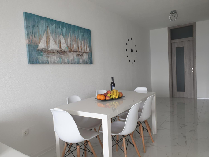 Others 4, Villa Anamaria, Omiš