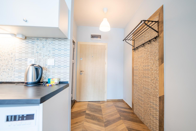 Others 5, Cozy little apartment in Studentski grad, Stolichna
