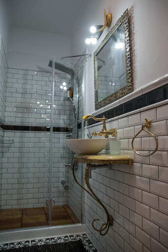 Bathroom 2, Version Moreno B & B, General Villegas