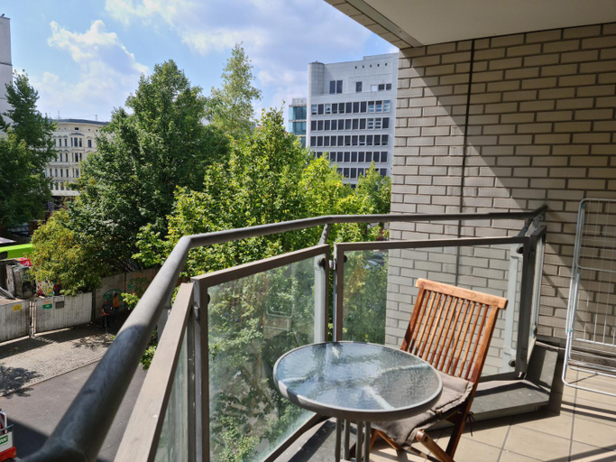 Balcony/terrace 4, TopDomizil Apartments Checkpoint Plaza, Berlin