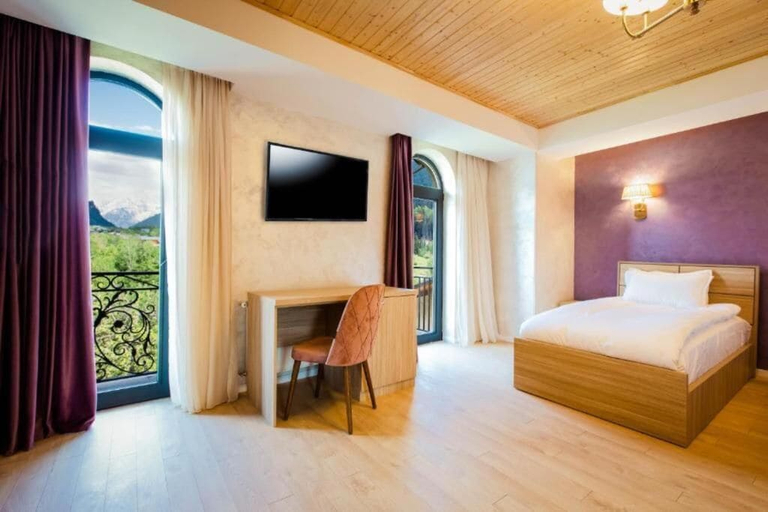 Bedroom 3, Hotel Mestia Inn, Mestia