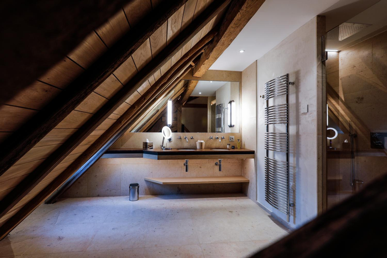 Bathroom 4