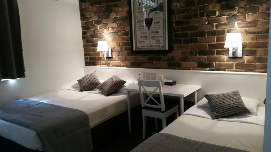 Bedroom 5
