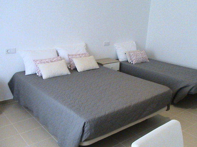 Bedroom, RM newhost 2015 / CasaDoChico, Portalegre
