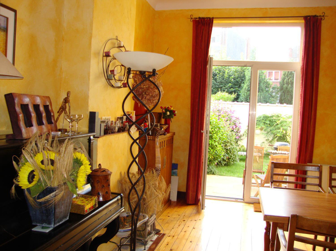 Others 5, B&B Marianne, Bruxelles