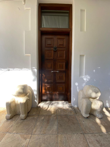 Others 3, Aya House, Barcelona