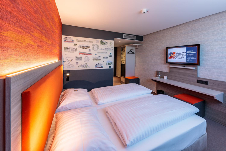 Bedroom 3, Hotel am Russel, Kassel
