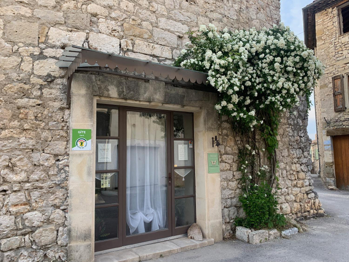 Others 2, La Magnanerie de Dions, Gard