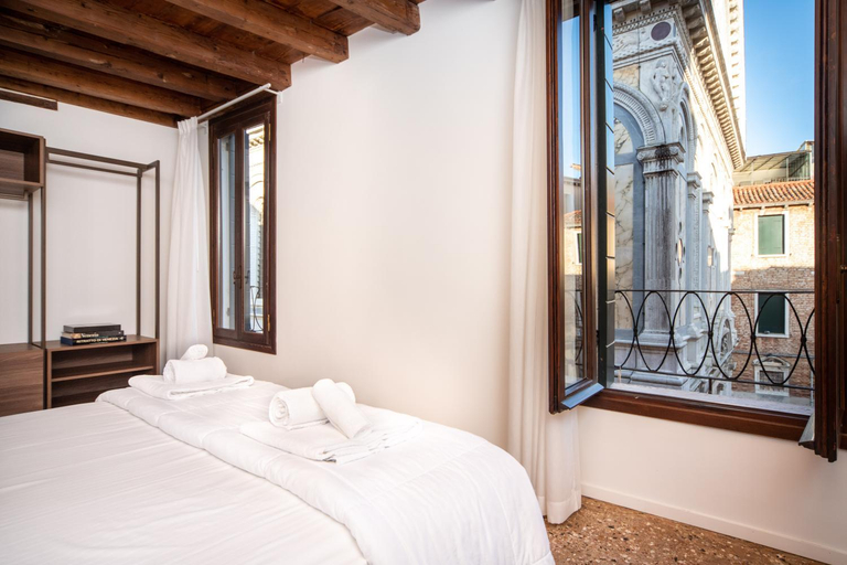 Bedroom 3, Palazzo Miracoli Apartments, Venezia