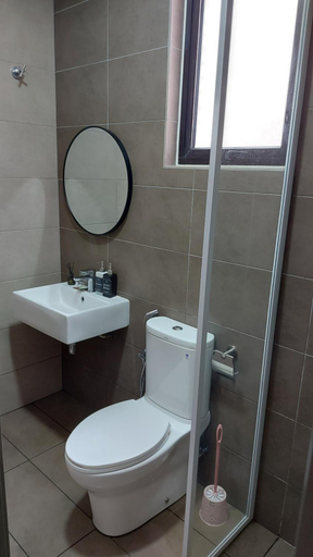Others 3, Homestay Strata TL145, Sepang