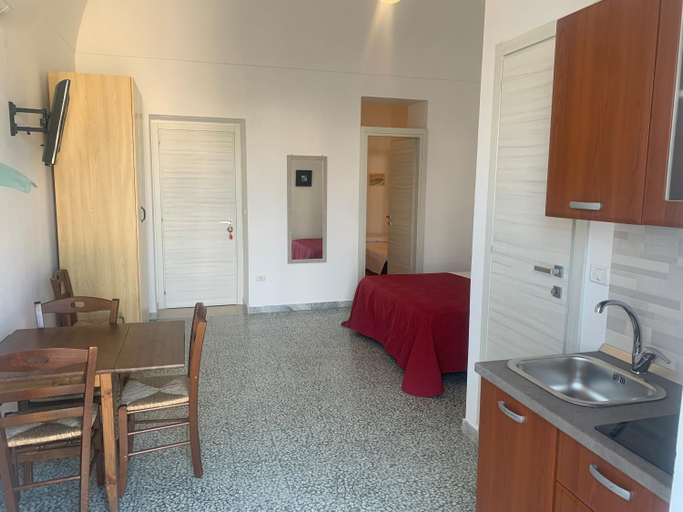 Others 3, Colombo Apartment e Room, Foggia