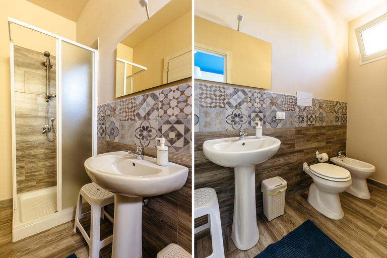 Bathroom 2, B&B Medusa, Palermo