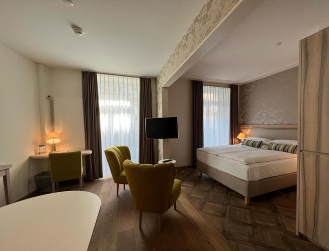 Bedroom 5