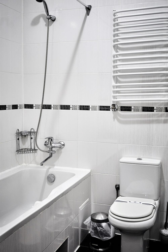 Bathroom 5, Hermes Resort Hotel, Drohobyts'ka