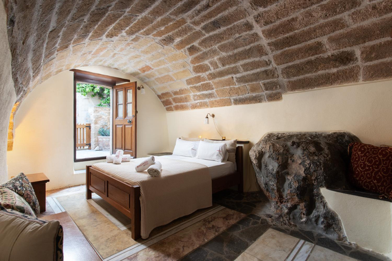 Bedroom 3, Bastione Malvasia Hotel, Peloponnese