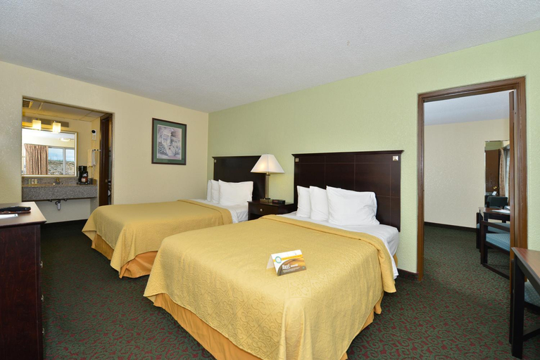 Bedroom 3, Quality Inn Huntingburg - Jasper, Dubois