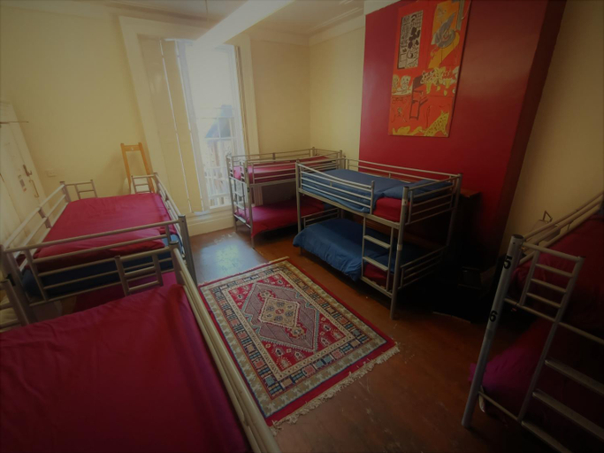 Bedroom 2, Embassie Backpackers, Sefton