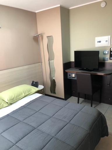 Bedroom 1, Villa Camilla Milano, Milano