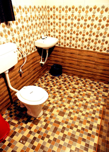 Bathroom 3, The Wayside Farm Cottage Munnar, Idukki