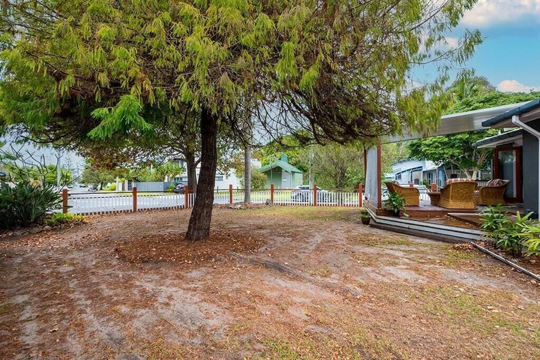Exterior & Views, 4 BDRM Pet Friendly Home 200m to Creek, Gold Coast